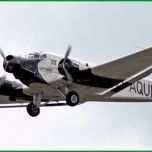 Toll Fallschirmspringen Aus Der „tante Ju“ Ju 52