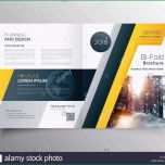 Unglaublich Stylish Magazine Cover Page Template Stockfotos &amp; Stylish